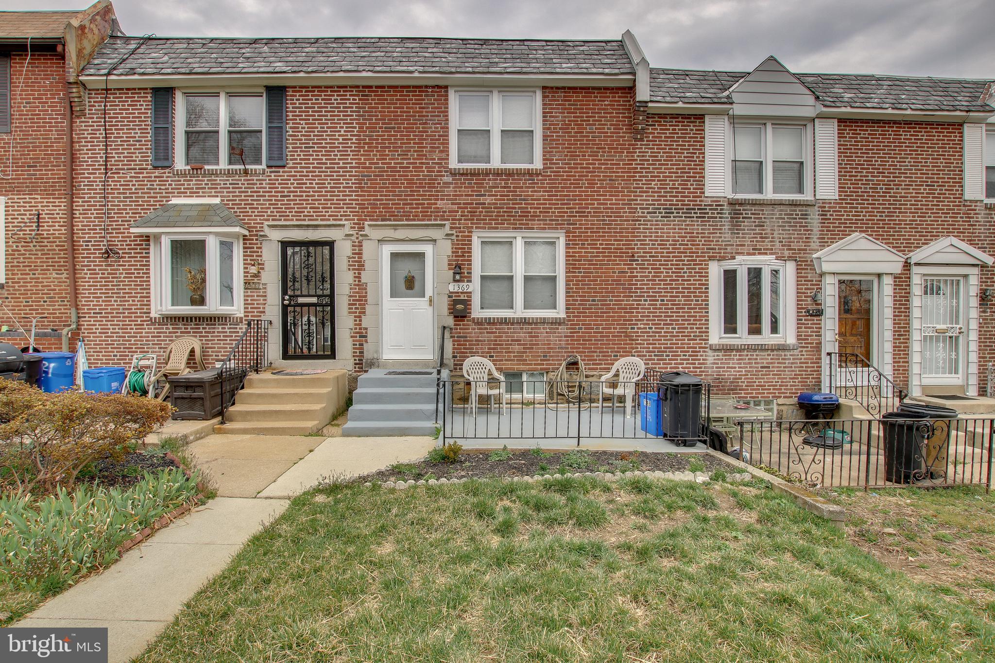 1369 Farrington Road Philadelphia, PA 19151 - Photo 2 of 22 Gallery Image 2