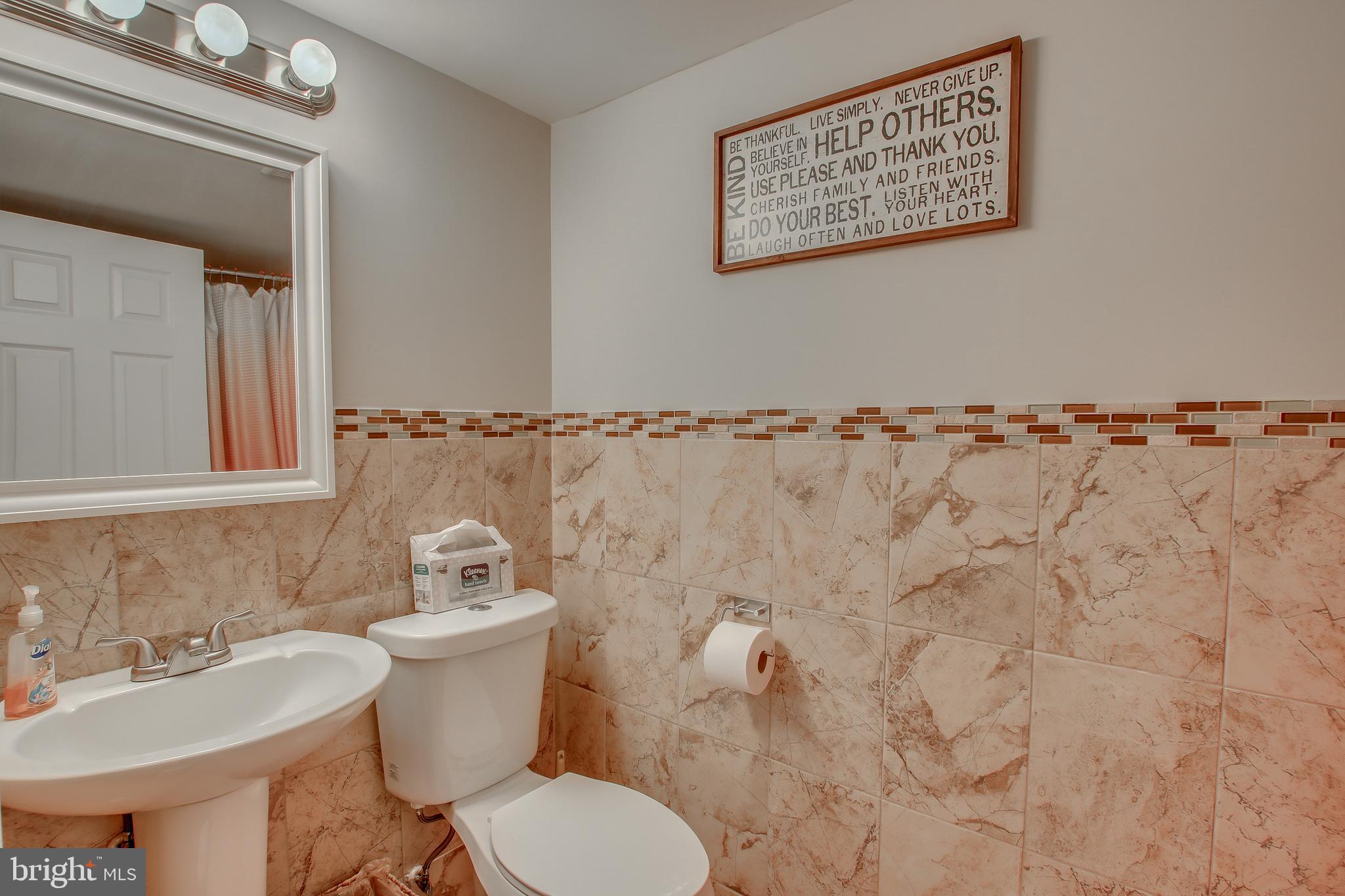 1369 Farrington Road Philadelphia, PA 19151 - Photo 18 of 22 Gallery Image 18