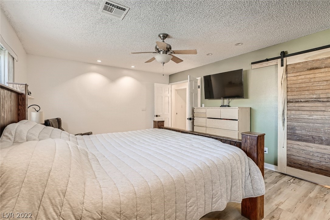 3170 Mountain Spring Road Las Vegas, NV 89146 - Photo 19 of 27
