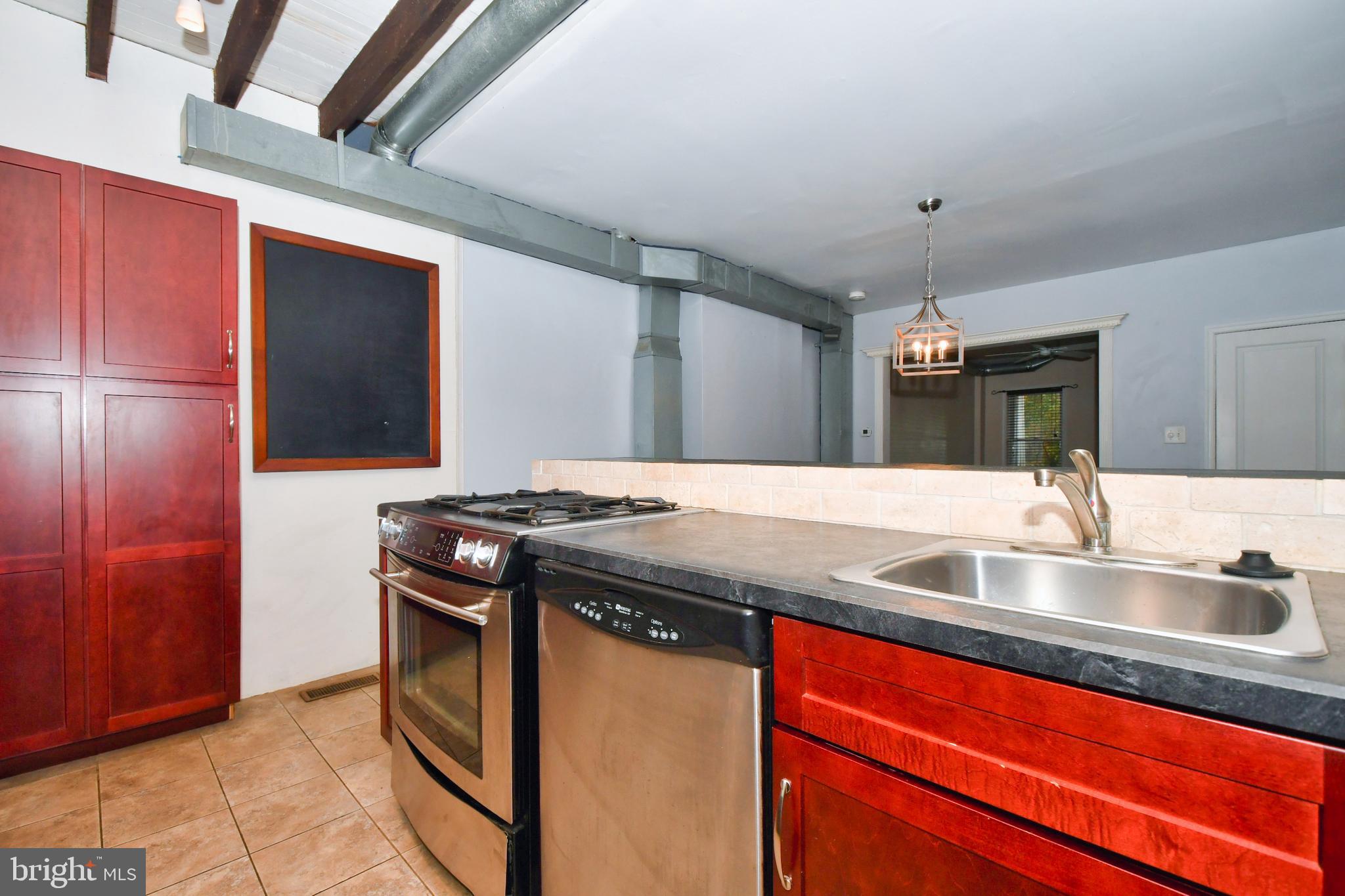 3341 Falls Road Baltimore, MD 21211 - Photo 17 of 43 Gallery Image 17