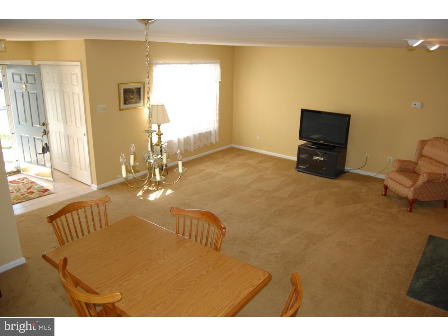 3208 Sterling Road, Unit 114 Yardley, PA 19067 - Photo 4 of 25 Dining Room