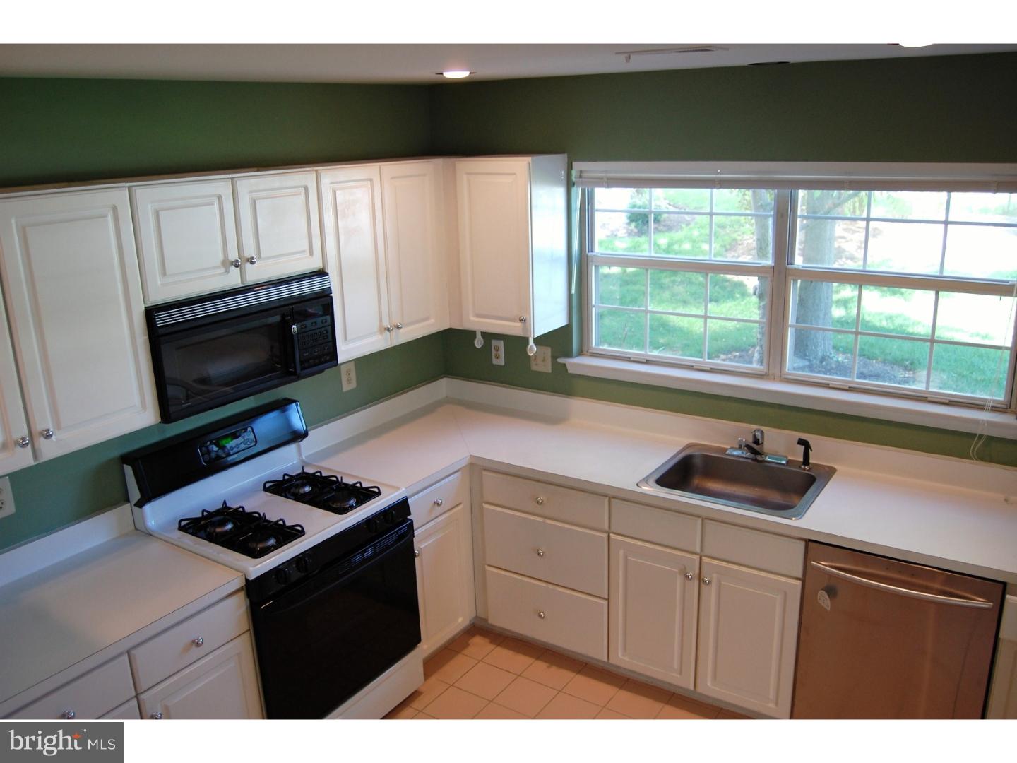 3208 Sterling Road, Unit 114 Yardley, PA 19067 - Photo 7 of 25 Kitchen
