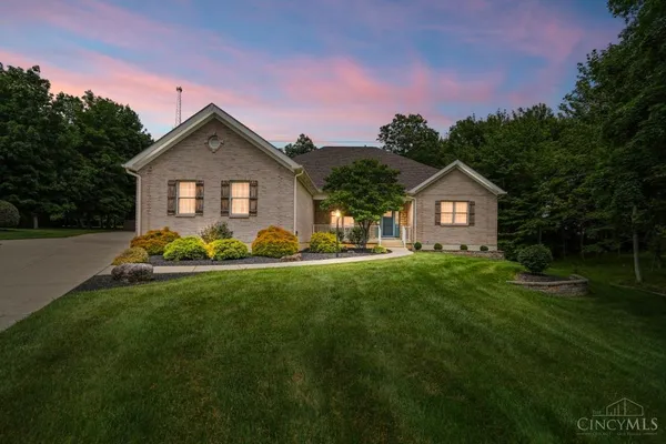 $989,900 | 5503 Enterprise Drive, Milford, OH 45150