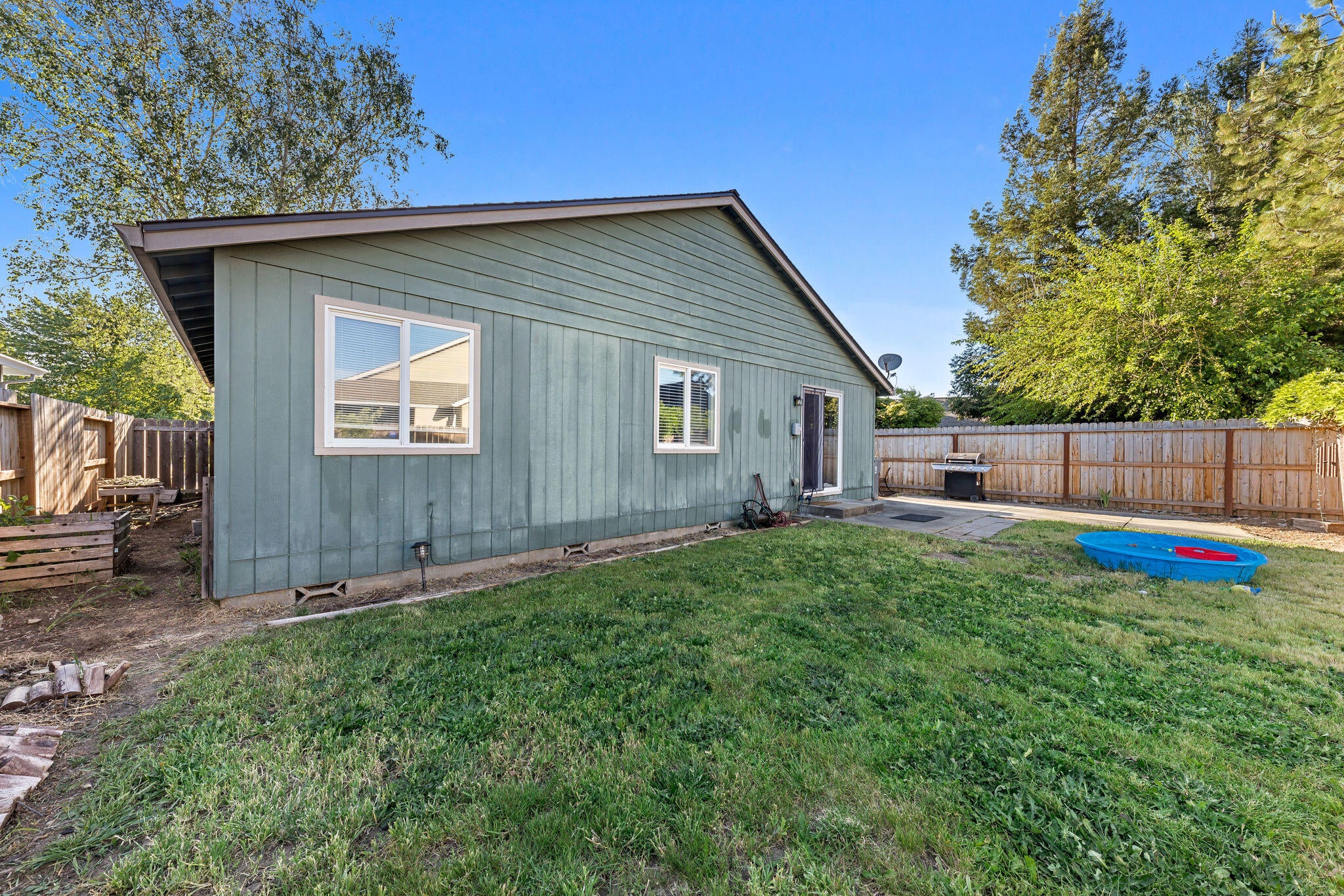 745 Tami Road Grants Pass, OR 97526 - Photo 28 of 31 079A9367