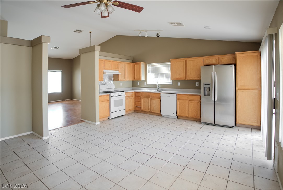 3505 Chedworth Road North Las Vegas, NV 89031 - Photo 8 of 34