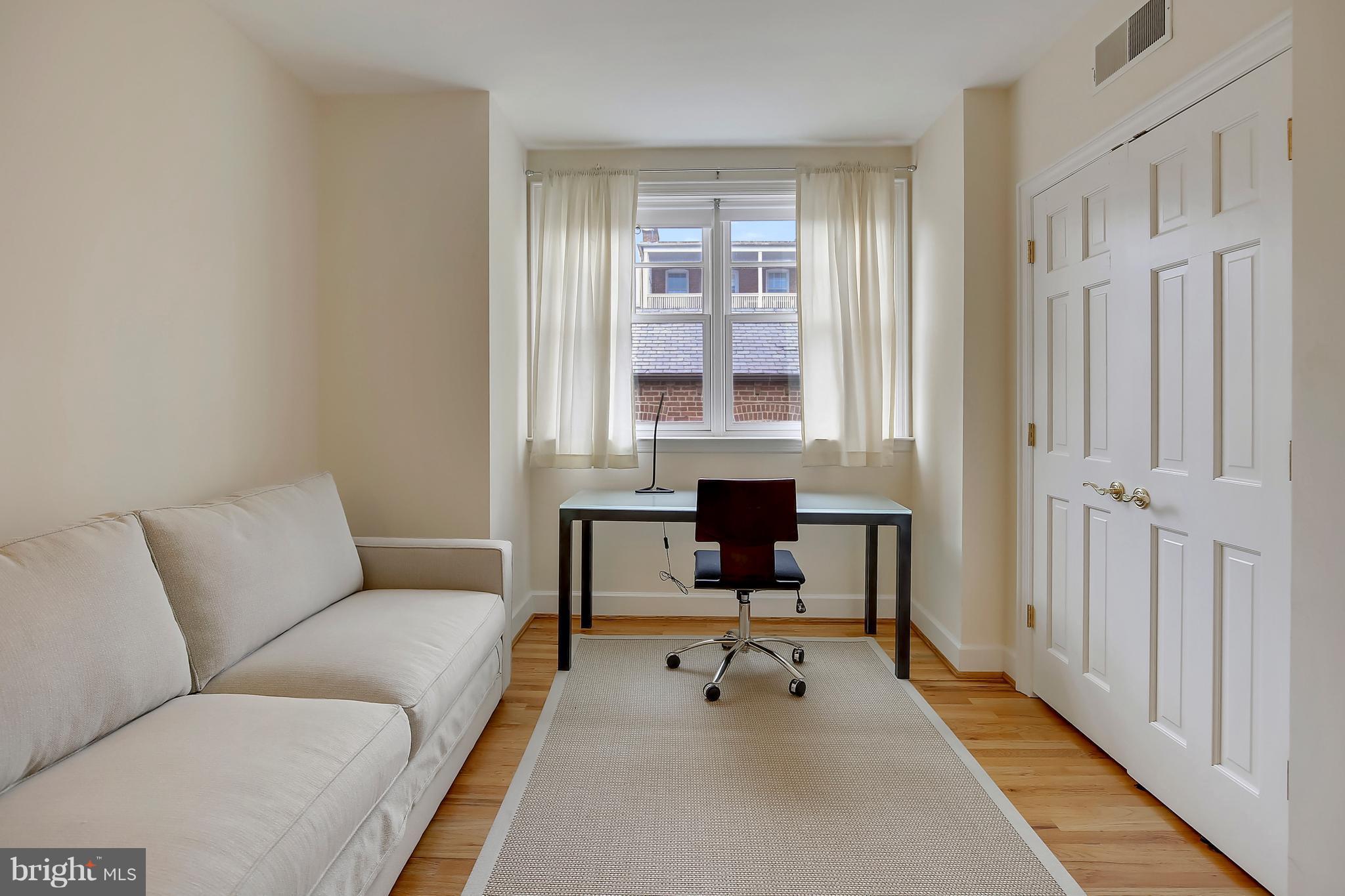 2125 S Street Northwest, Unit PH1 Washington, DC 20008 - Photo 10 of 26 Main Level Bedroom