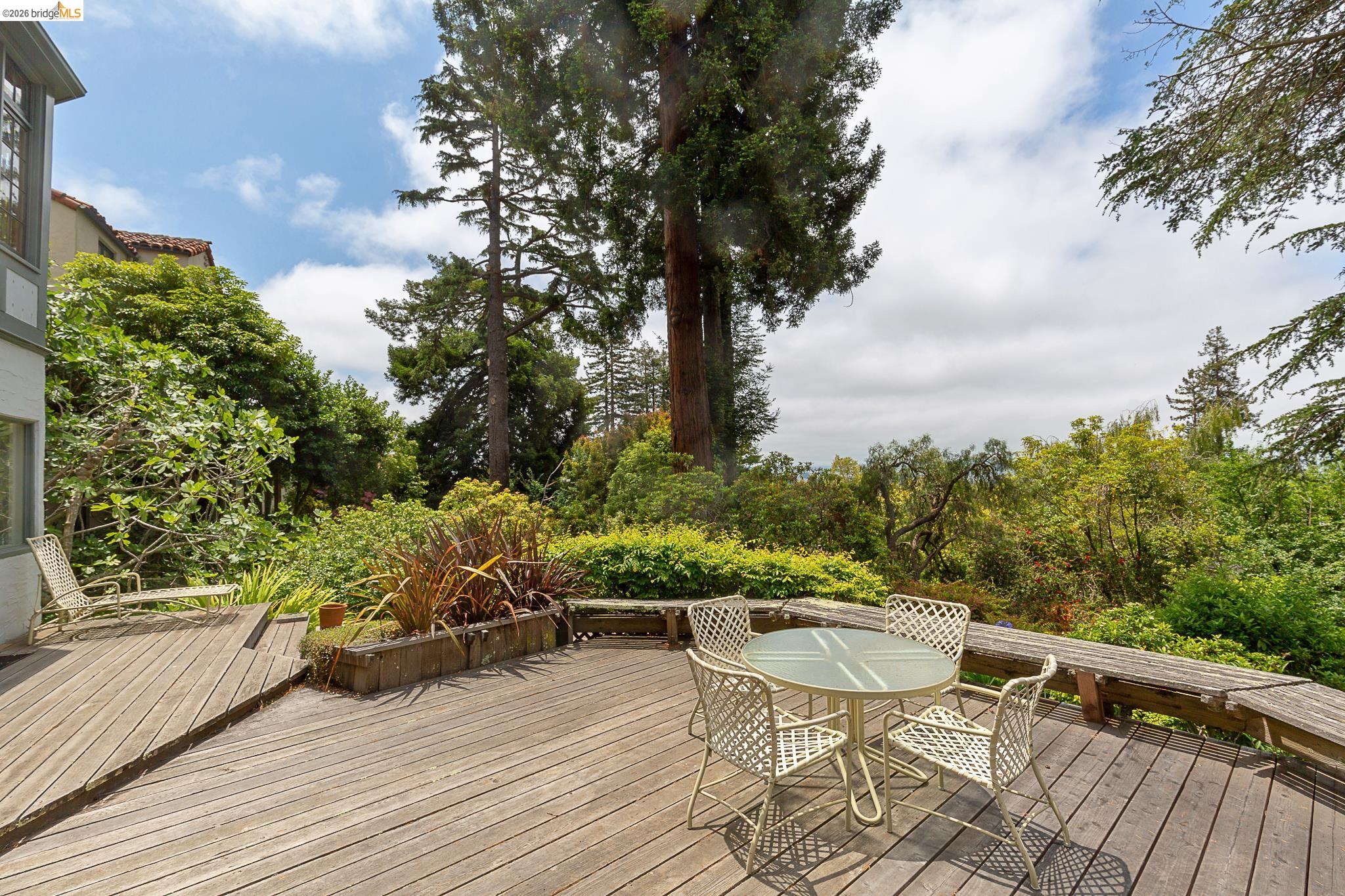 1542 Hawthorne Terrace Berkeley, CA 94708 - Photo 24 of 26