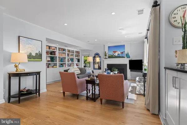 $1,700,000 | 230 East Beechtree Lane, Wayne, PA 19087