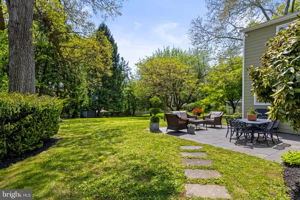 $1,700,000 | 230 East Beechtree Lane, Wayne, PA 19087