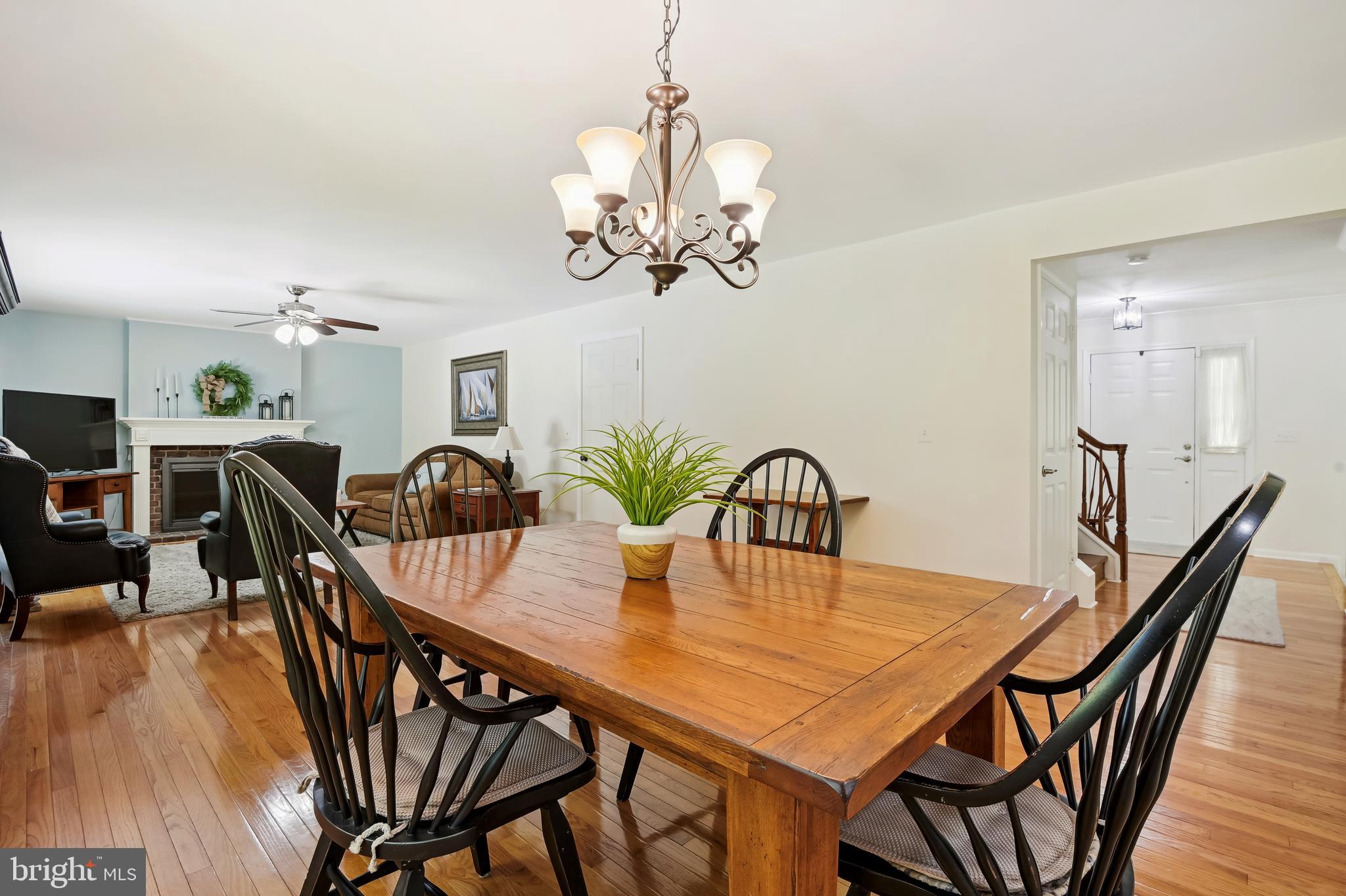 295 Locust Ridge Lane Arnold, MD 21012 - Photo 29 of 56 Eating Area Open to Family Room