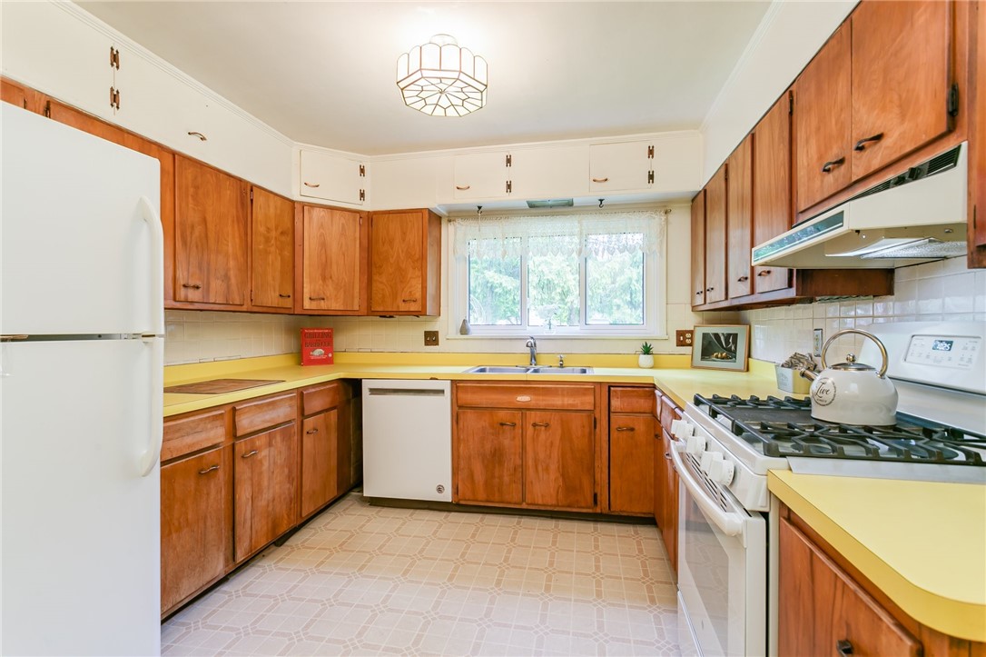 320 Grand Circle Caledonia, NY 14423 - Photo 22 of 35