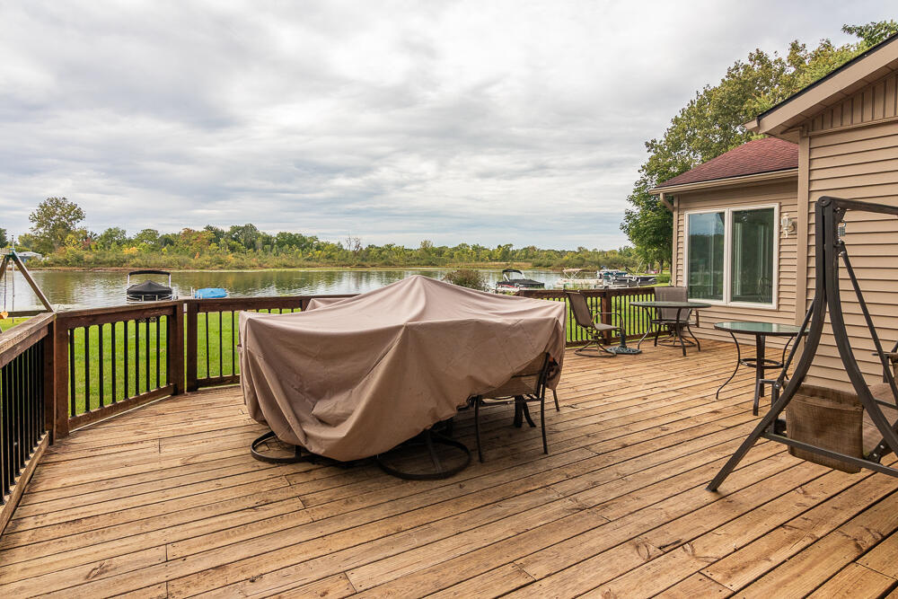 83362 Fritz Drive Decatur, MI 49045 - Photo 30 of 34 Deck a