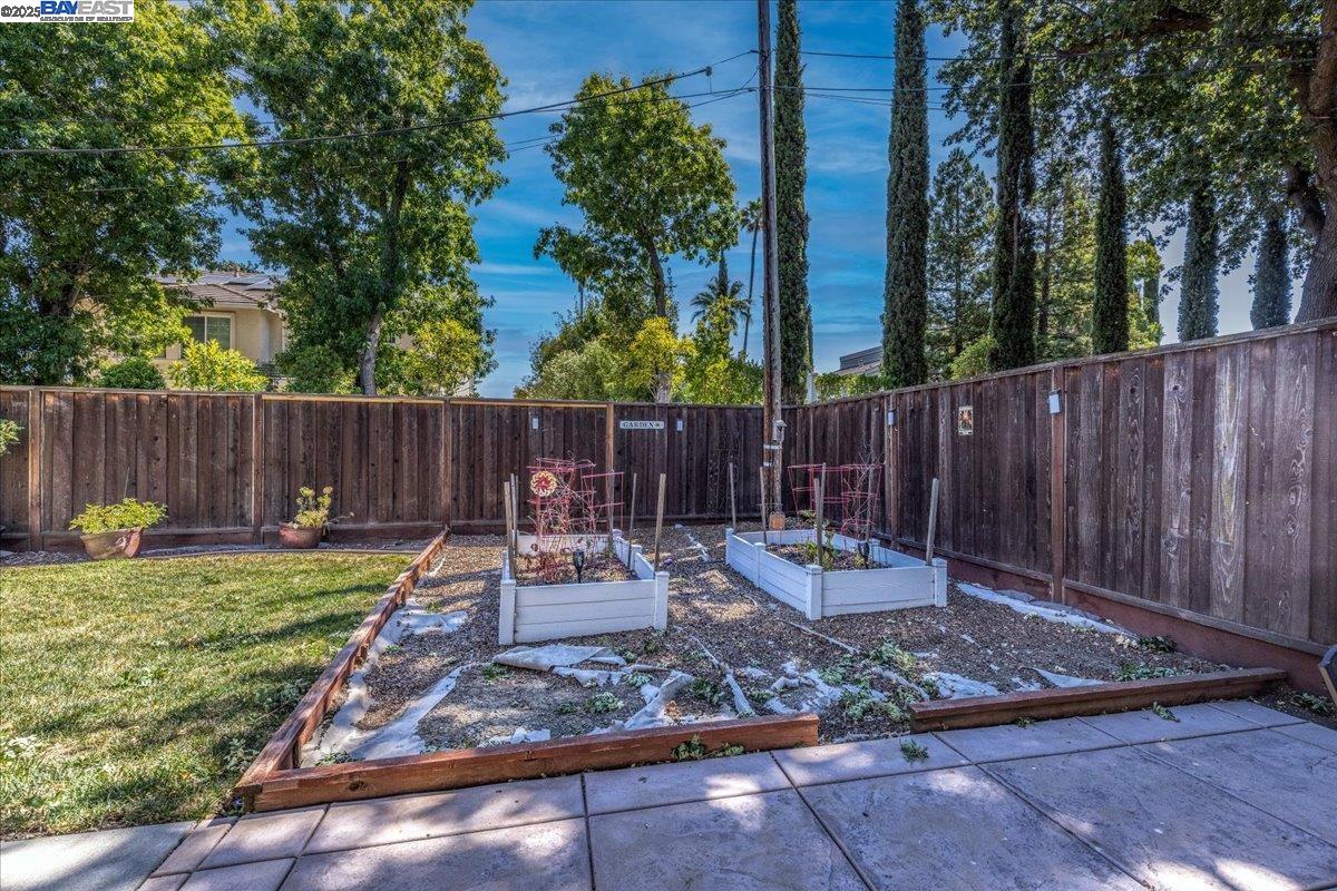 1766 Risdon Road Concord, CA 94518 - Photo 41 of 54