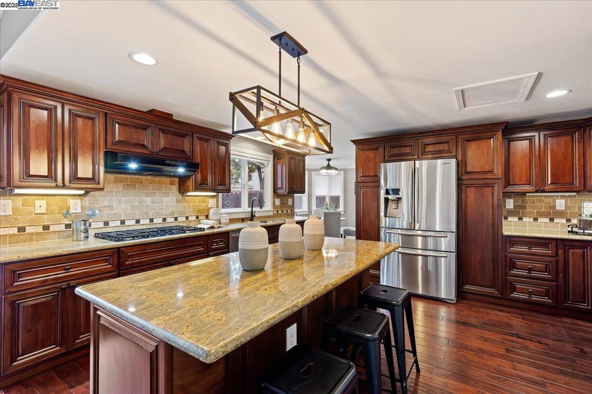 1766 Risdon Road Concord, CA 94518 - Photo 7 of 54