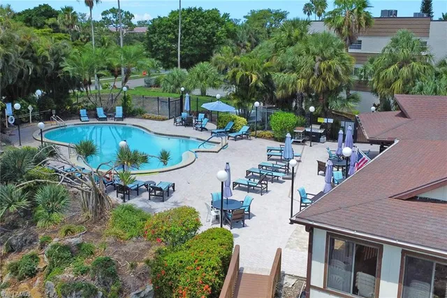 $219,000 | 501 Forest Lakes Boulevard, Unit 102, Naples, FL 34105