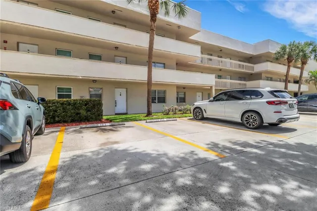 $219,000 | 501 Forest Lakes Boulevard, Unit 102, Naples, FL 34105