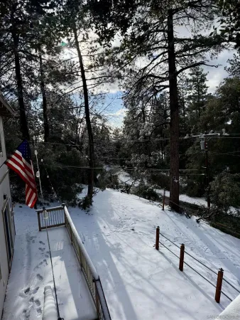 $575,000 | 27720 Saunders Meadow Road, Idyllwild, CA 92549