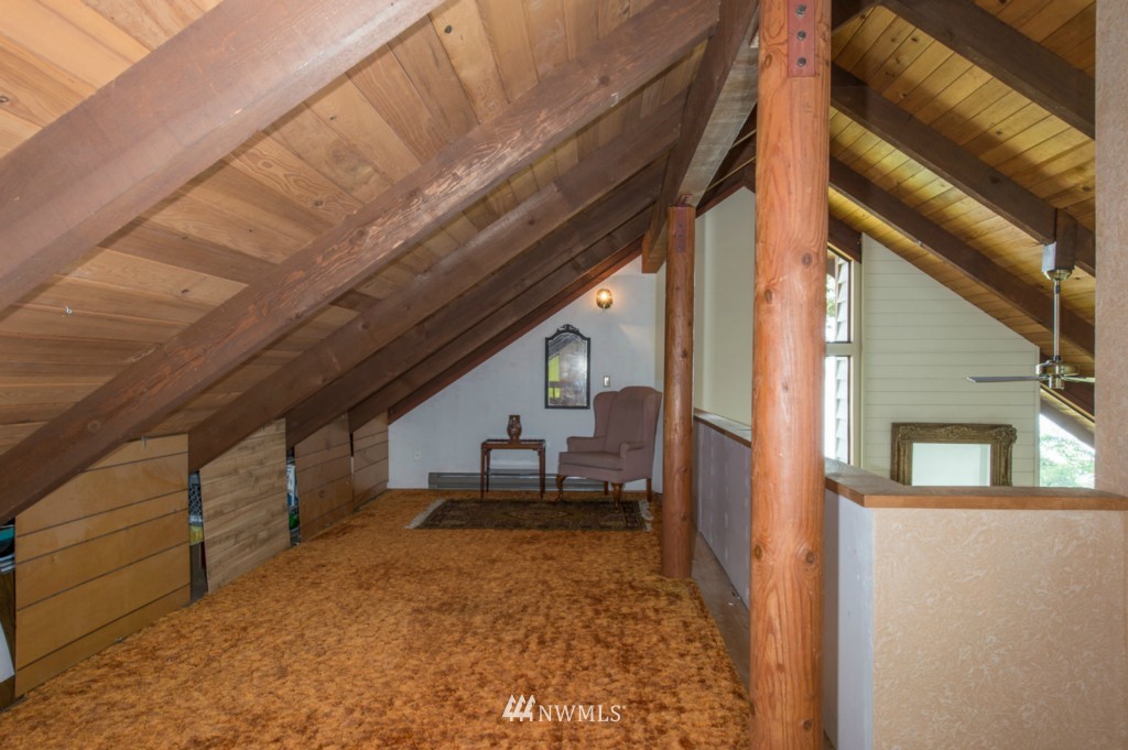 21236 Tramp Harbor Road Southwest Vashon, WA 98070 - Photo 14 of 24