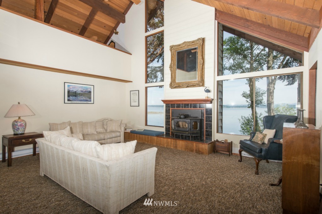 21236 Tramp Harbor Road Southwest Vashon, WA 98070 - Photo 3 of 24