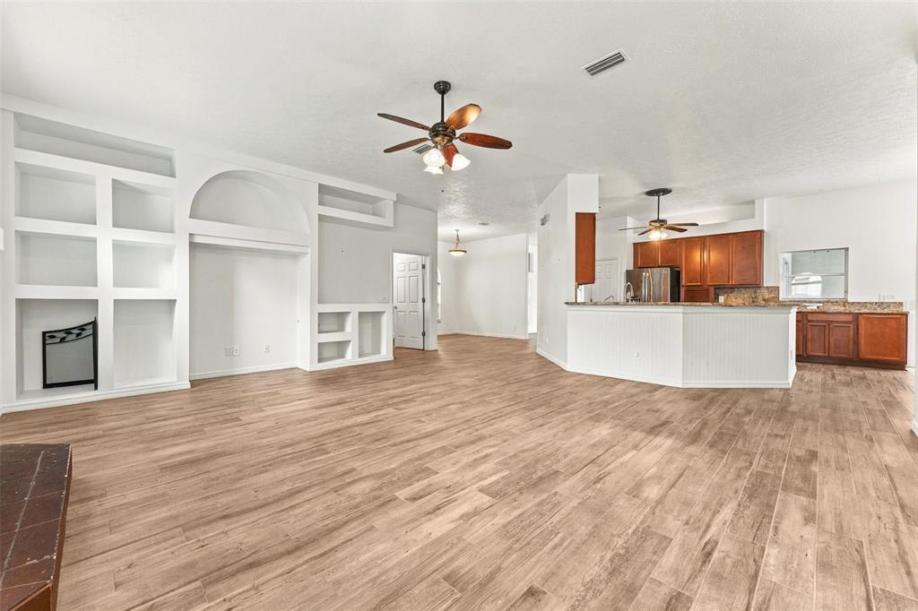 2561 Regal River Road Valrico, FL 33596 - Photo 13 of 56 Gallery Image 13