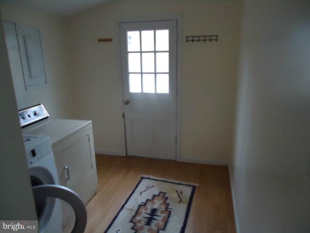 13204 Poplar Tree Road Fairfax, VA 22033 - Photo 14 of 30 Interior (General)
