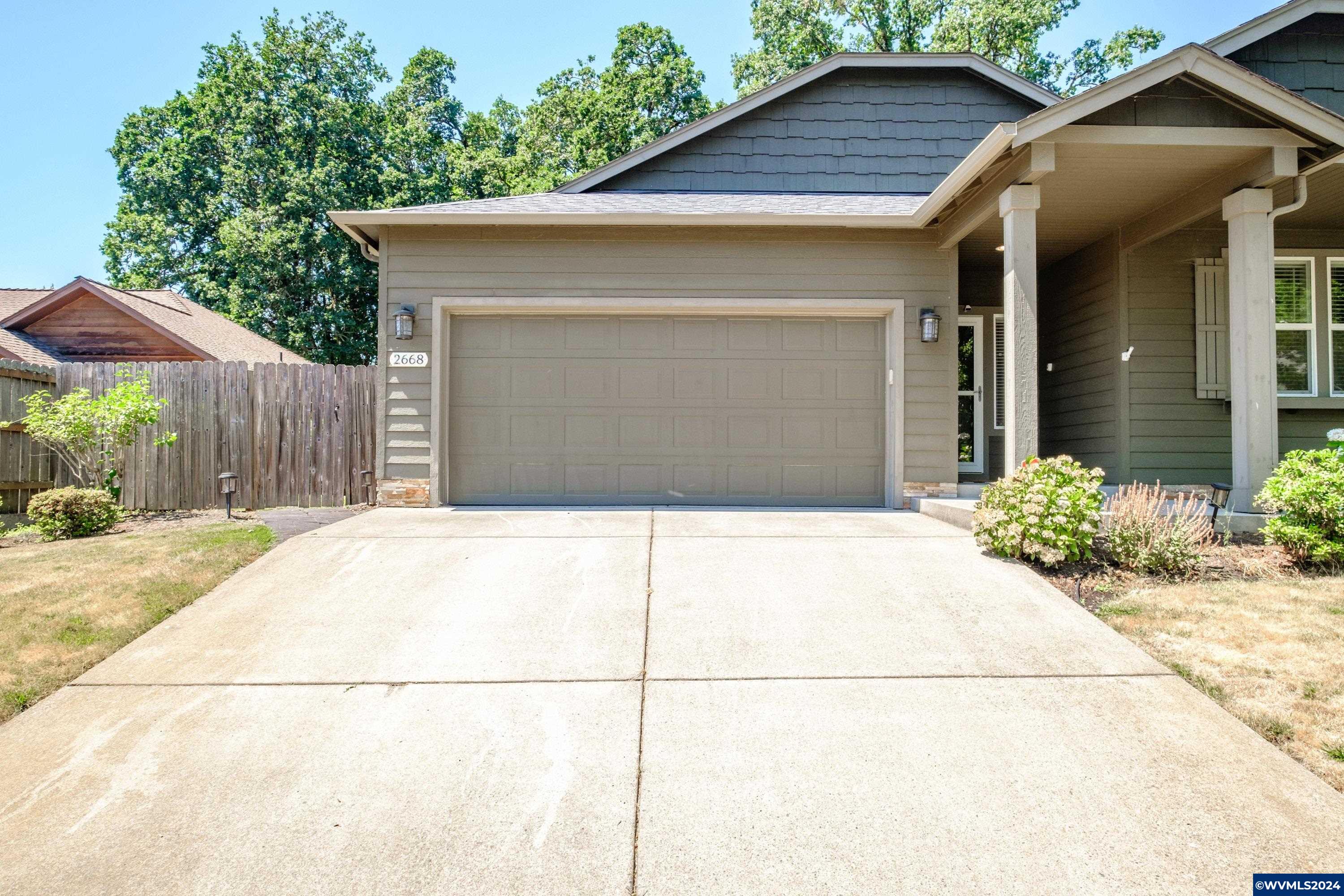2668 Oak Ridge Street Northwest Albany, OR 97321 - Photo 4 of 42 Gallery Image 4