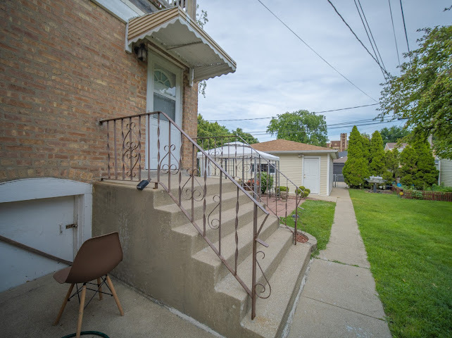 5107 South Luna Avenue Chicago, IL 60638 - Photo 11 of 15