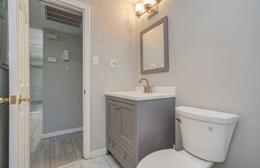 11609 Chimney Rock Road Houston, TX 77035 - Photo 8 of 18 Gallery Image 8