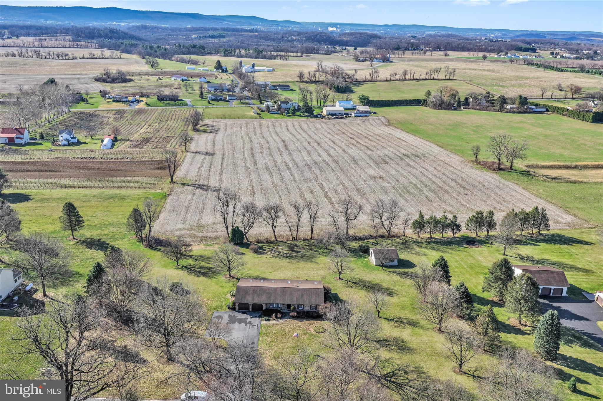 649 Stone Hill Road Shoemakersville, PA 19555 - Photo 2 of 43