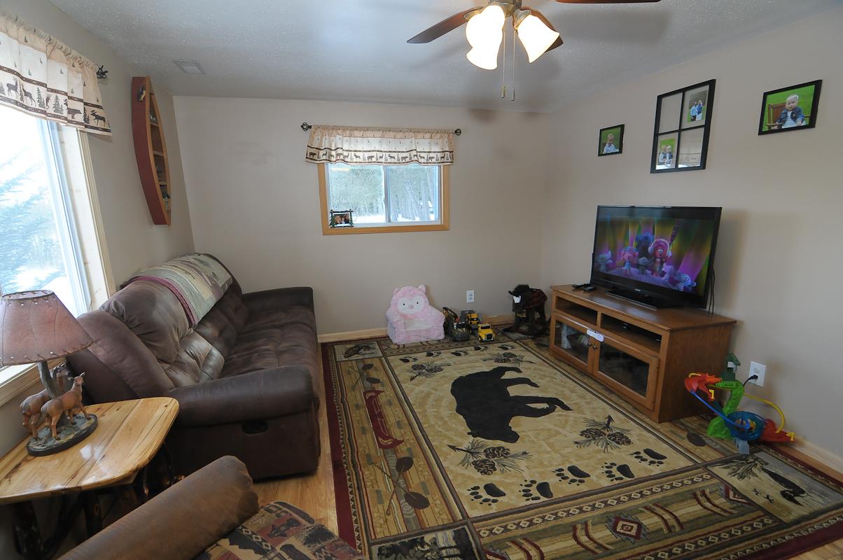 4929 North 3 Road Mesick, MI 49668 - Photo 10 of 34 1842450-9.JPG