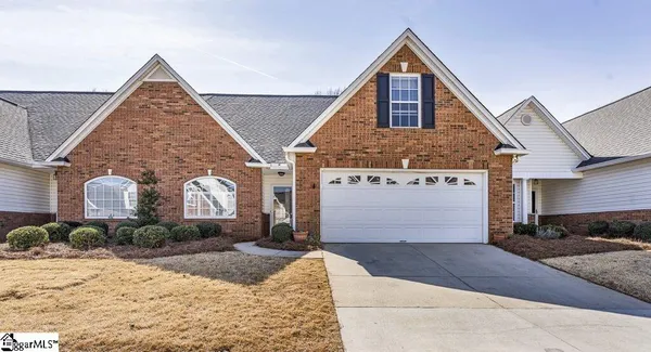 $1,890 | 205 Chadwyck Court, Greenville, SC 29615