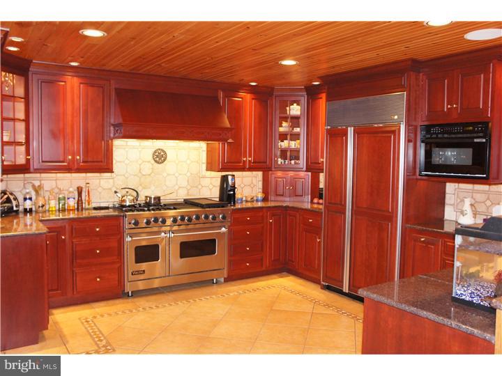 340 Howarth Road Media, PA 19063 - Photo 12 of 25 Kitchen