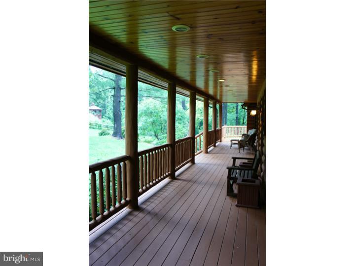 340 Howarth Road Media, PA 19063 - Photo 5 of 25 Porch
