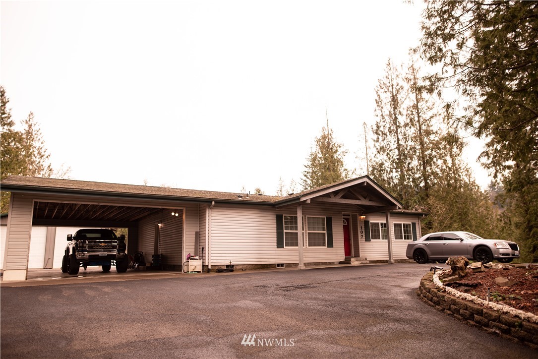 107 Holcomb Road Kelso, WA 98626 - Photo 3 of 26 Gallery Image 3