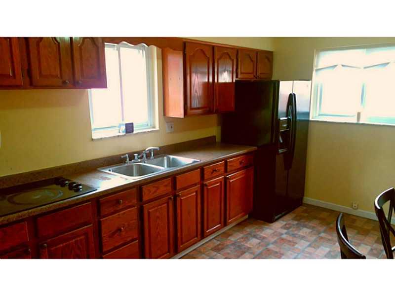 1008 Connor Road Mt. Lebanon, PA 15234 - Photo 5 of 18 Kitchen.