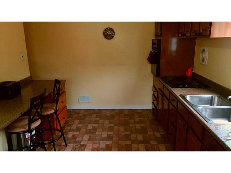 1008 Connor Road Mt. Lebanon, PA 15234 - Photo 7 of 18 Kitchen.
