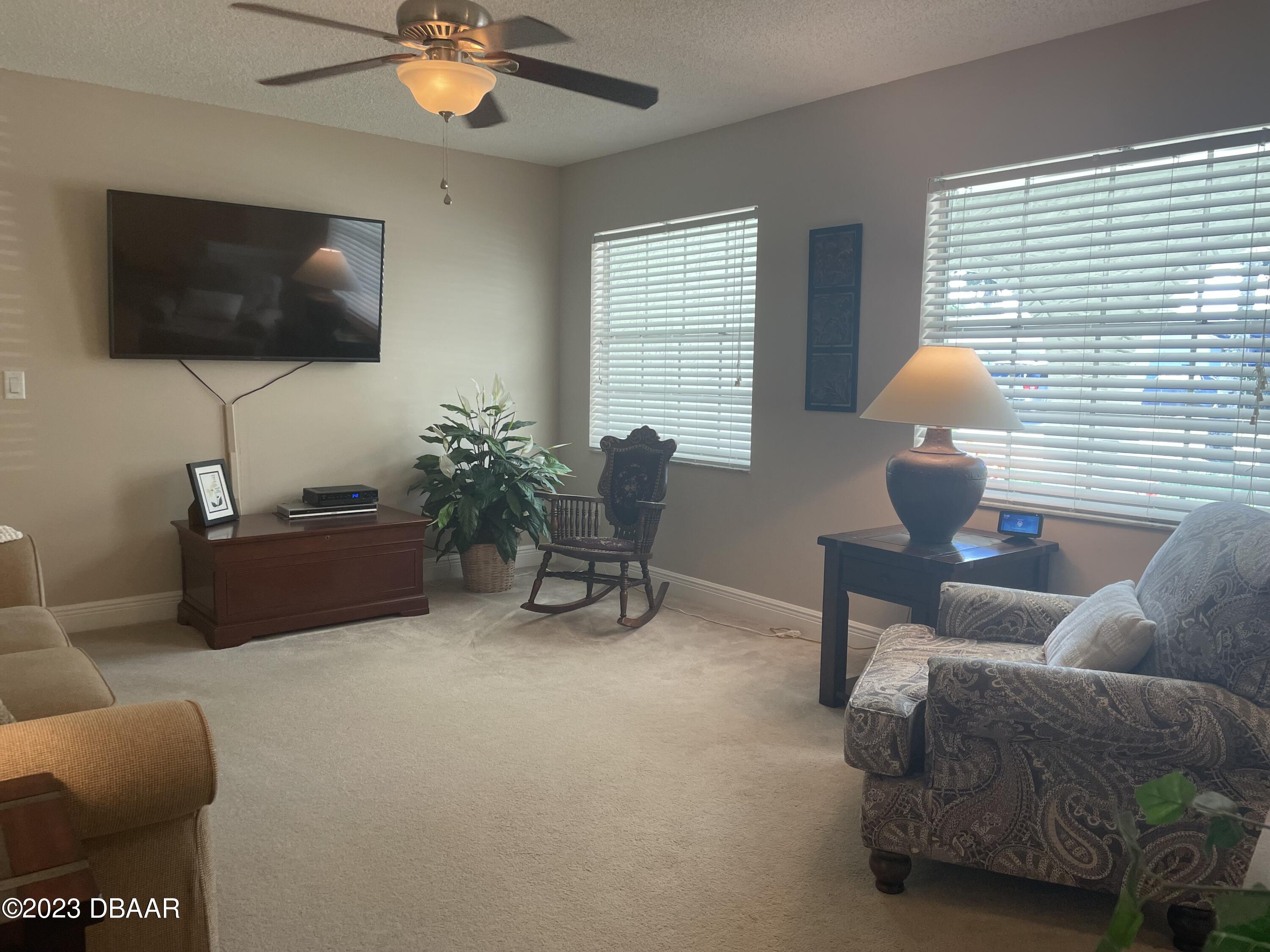 261 Manhattan Way Port Orange, FL 32129 - Photo 7 of 27 IMG_0968