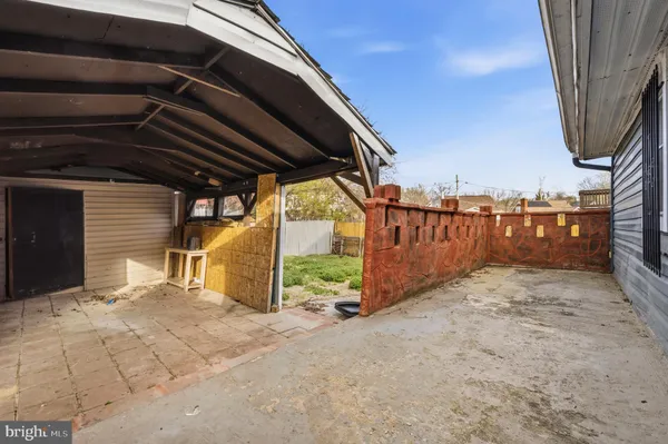 $348,000 | 805 Eastern Avenue Northeast, Capitol Heights, MD 20743