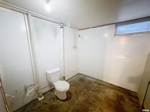 $169,900 | 3855 26th Avenue, Rock Island, IL 61201