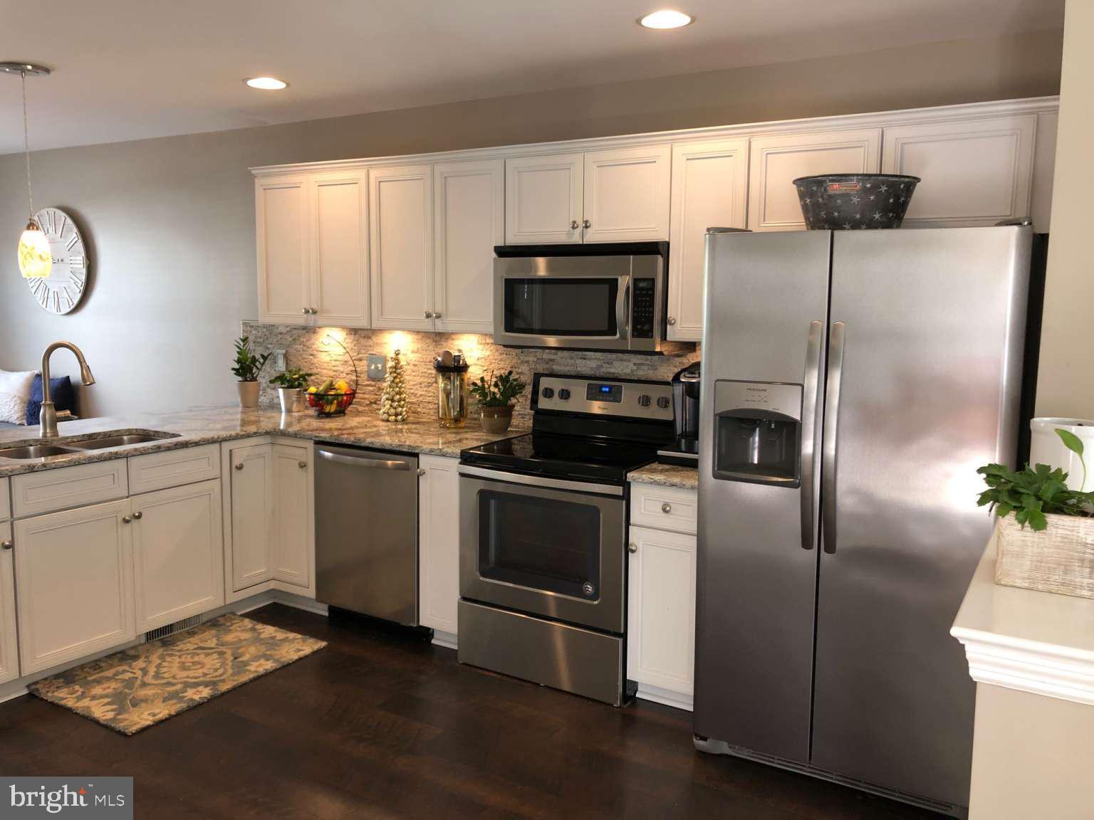 720 Wallingford Road Lititz, PA 17543 - Photo 3 of 18