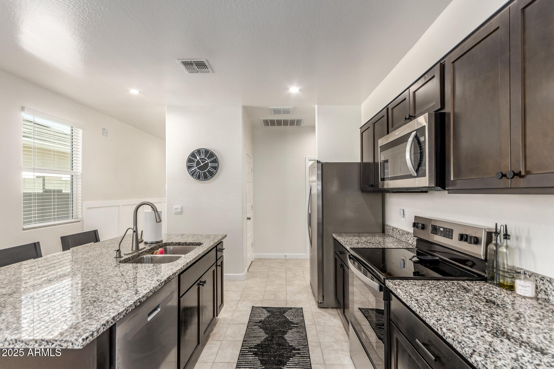 2131 West Shelly Avenue Apache Junction, AZ 85120 - Photo 13 of 31 13 Shelly