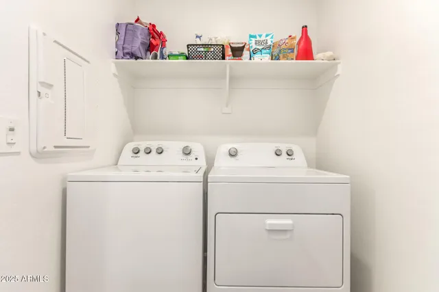 $2,250 | 2131 West Shelly Avenue, Apache Junction, AZ 85120