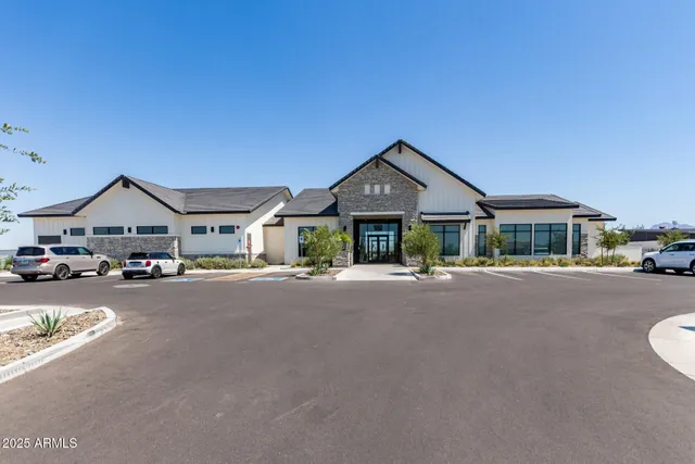 $2,250 | 2131 West Shelly Avenue, Apache Junction, AZ 85120