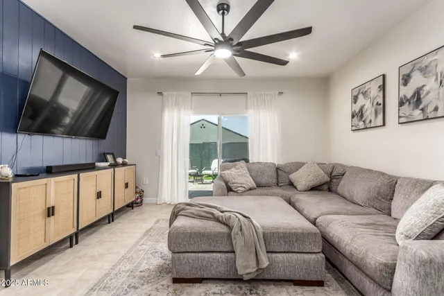 $2,250 | 2131 West Shelly Avenue, Apache Junction, AZ 85120