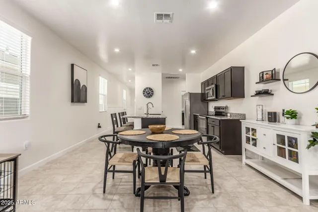 $2,250 | 2131 West Shelly Avenue, Apache Junction, AZ 85120