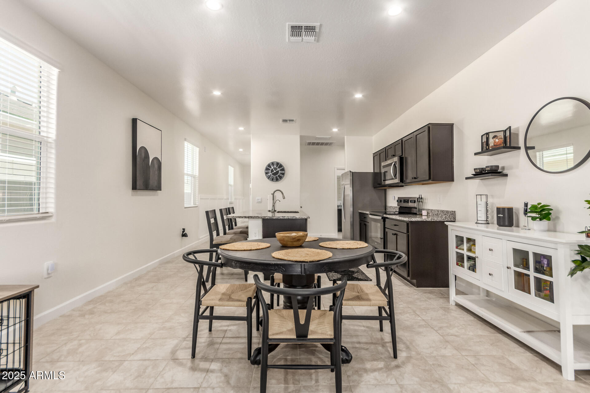 2131 West Shelly Avenue Apache Junction, AZ 85120 - Photo 10 of 31 10 Shelly