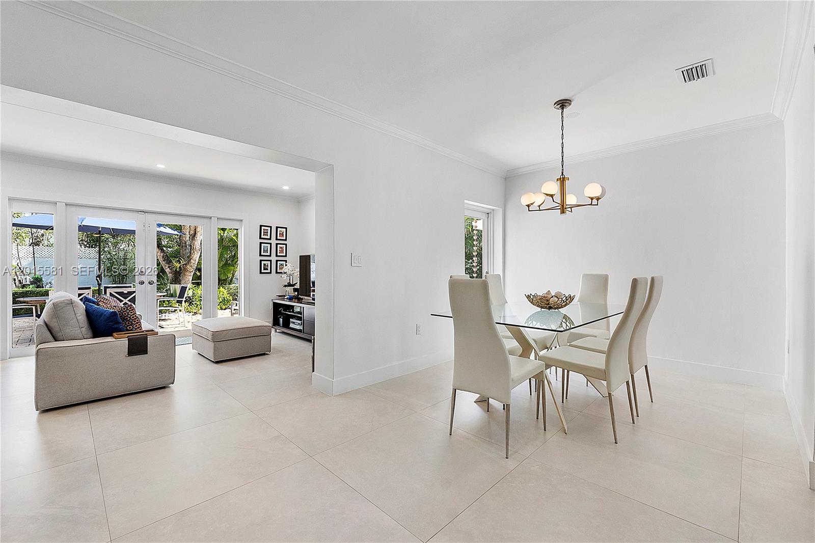 301 Hampton Lane Key Biscayne, FL 33149 - Photo 11 of 34