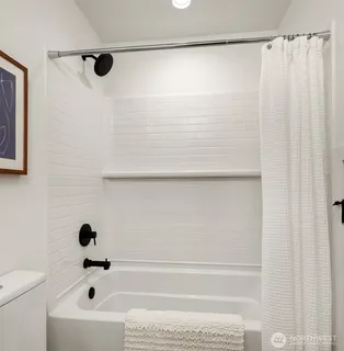$799,000 | 221 Northeast 75th Street, Seattle, WA 98115