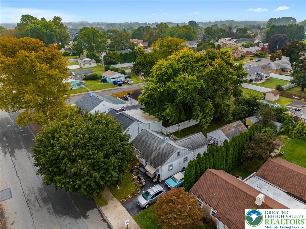 1710 North Boulevard Bethlehem, PA 18017 - Photo 6 of 45