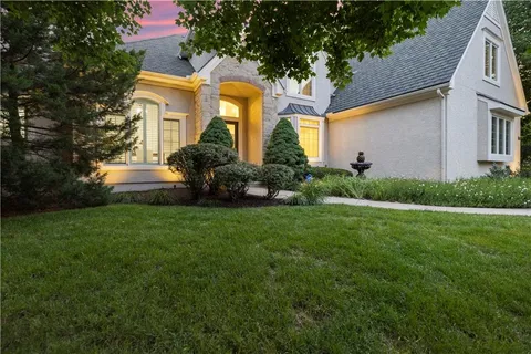 $1,465,000 | 14302 Briar Street, Leawood, KS 66224